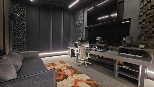 cabina audio cine morelia 01.jpg