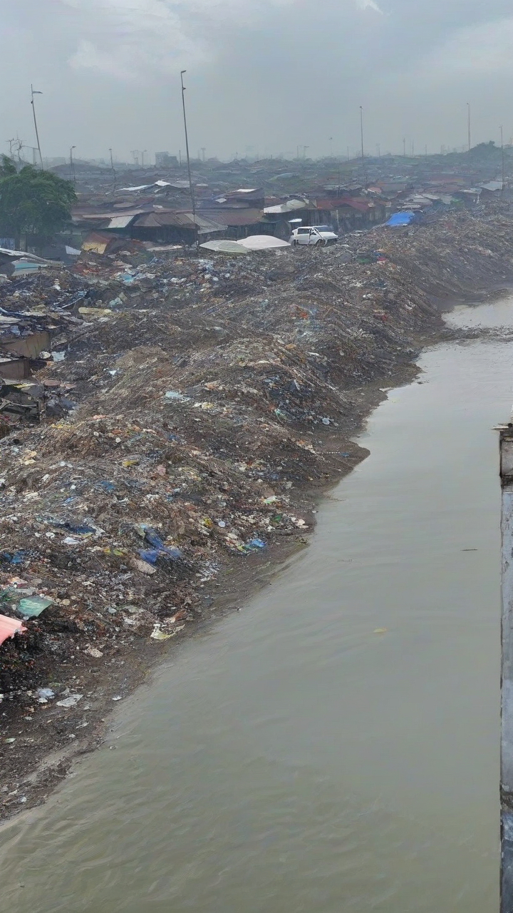 Pasay residents urged to use masks as Navotas landfill smoke reaches city