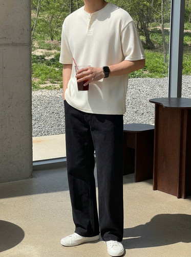 exp2 outfit 4 black jeans.jpg