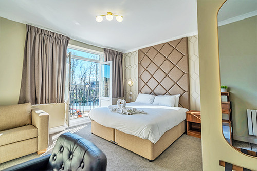 Business Stays at UNO Thames Hotel, Maidenhead.jpg