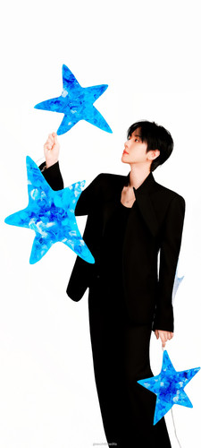 baekhyun lock weibo 12 Edit.jpg