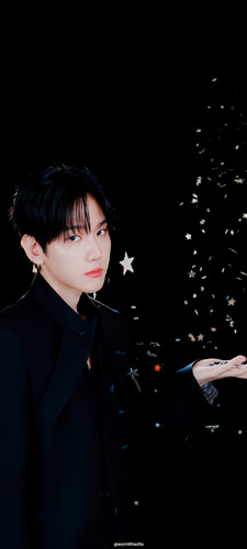 baekhyun lock 4 weibo Edit.jpg