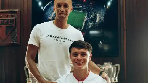 Filho de ídolo assina seu primeiro contrato profissional com o São Paulo
