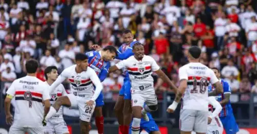 Balde de água fria! São Paulo leva empate do Bahia aos 51 minutos e torcida perde a paciência.