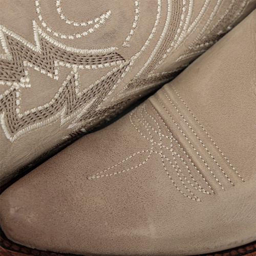L8079 boot MO d.jpg