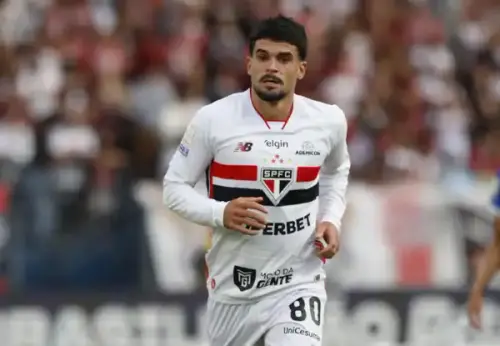 NOVA OPÇÃO! Cauly se destaca pelo São Paulo e se torna alternativa para Roger Machado