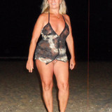 Lisa le soir en tenue sexy au Cap d'Agde 16