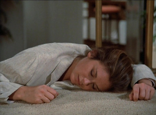 Remington Steele s2e11 Steele Threads Stephanie Zimbalist shot 1.jpg