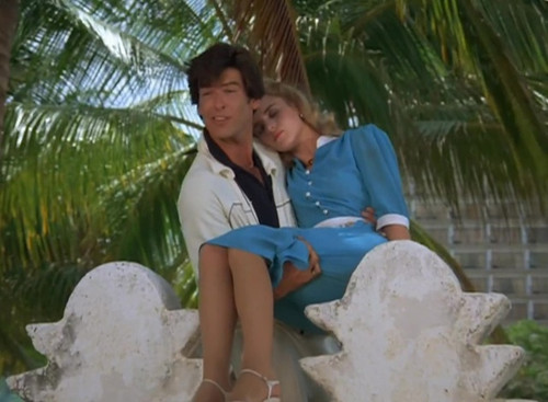 Remington Steele s2e1 Steele Away with Me Stephanie Zimbalist dd 3.jpg