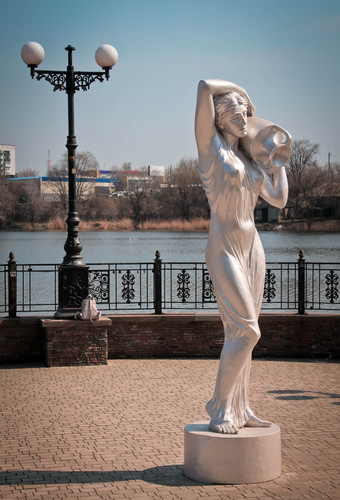 rl 43997296810 o.jpg