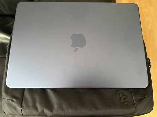 macbookneo.jpg