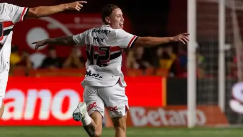 CASO MAIK: Baixo rendimento nos treinos afasta lateral de jogos do São Paulo