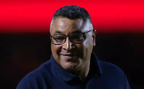 Lateral da base impressiona Roger Machado e pode ter oportunidades