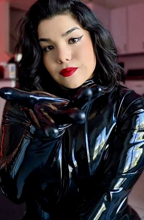 Annarosenmüller Latex Fetisch-sexshop Latex by #Annarosenmüllerlatex #Annarosenmüller #LatexFetis.jpg