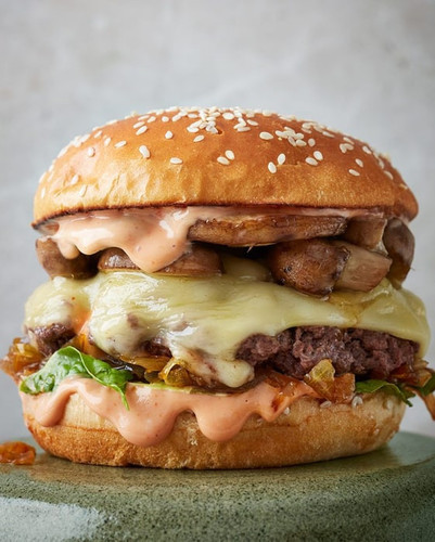 960 2022D508 BURGER 768x959.jpg