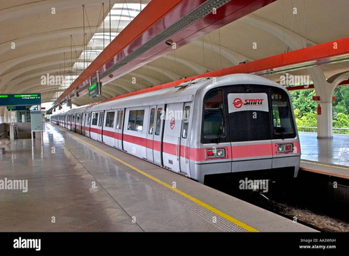 the mass rapid transit subway singapore AA3WNH.jpg