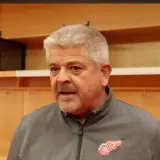 Ce: Red Wings' Todd McLellan oferă actualizări critice ale leziu