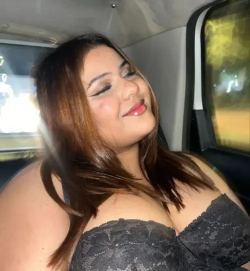 نودز بنوتة هايجة بتقفش في بزازها وتدعك في كسكوسها لملبن جسمها قشطة 7 768x832