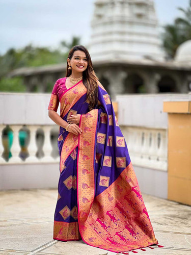 5000 saree under12.jpg
