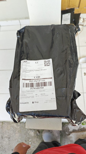 JX7816882560.jpg