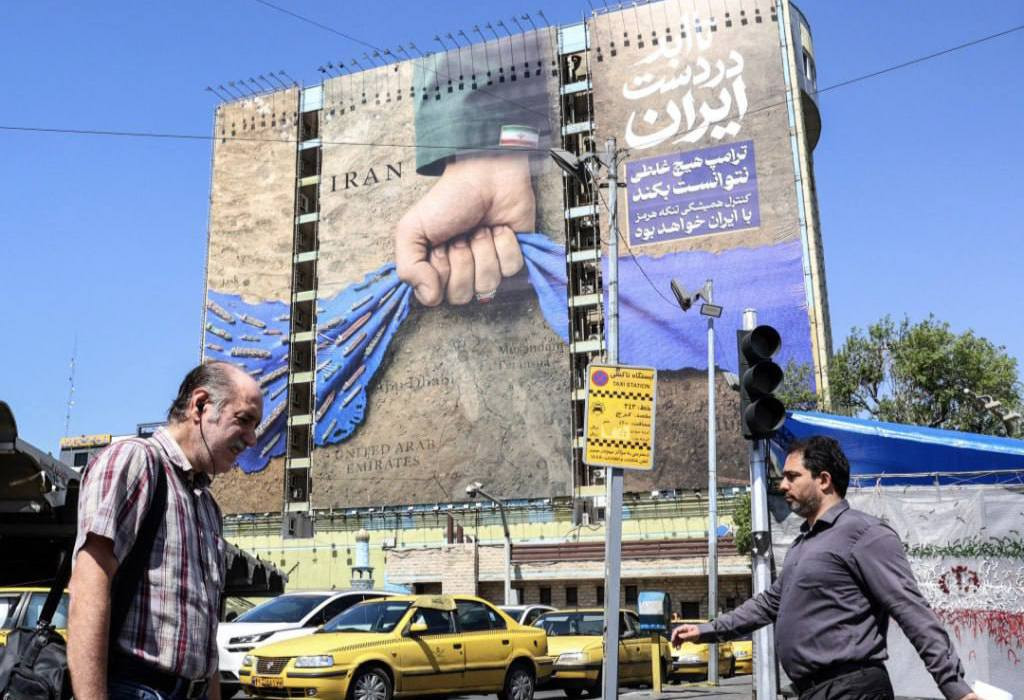 الخارجية الإيرانية:
- ليس من المقرر بأي شكل أن يتم نقل اليورانيوم المخصب بنسبة 60% إلى أمريكا
- التعويض عن الأضرار التي لحقت بالبلاد أمر بالغ الأهمية ...