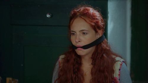 Lua Vermelha Nova Geracao s2e9 Carolina Basto b&g 1.jpg