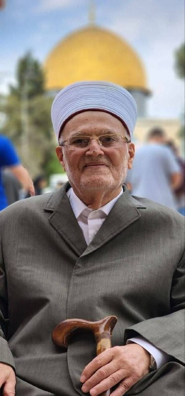 قوات الاحتلال تمنع إمام وخطيب المسجد الأقصى الشيخ عكرمة صبري من دخول المسجد الأقصى، عقب محاولته الوصول لأداء صلاة الجمعة....