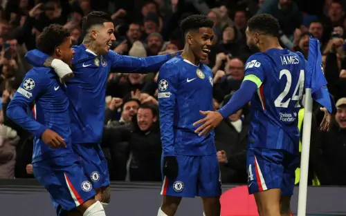 Estevao em Chelsea x Barcelona 1 scaled aspect ratio 512 320.webp