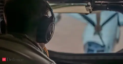 Membralul echipei disperut al aeronavei F-15 doborâte a fost recuperat în viață; nicio confirmă oficiala