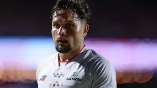 Artur critica falta de eficiência nas finalizações do São Paulo após derrota: "Não há justificativas"