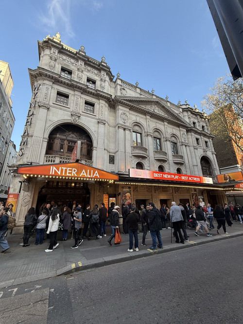 HFUVn EX0AAv4Xi?format=jpg.jpg