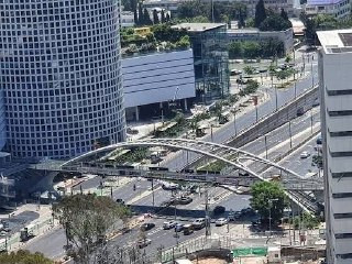 الحرس الثوري الإيراني ينشر أوامر إخلاء لجسور ومنشآت في تل أبيب وريشون لتسيون والمناطق...