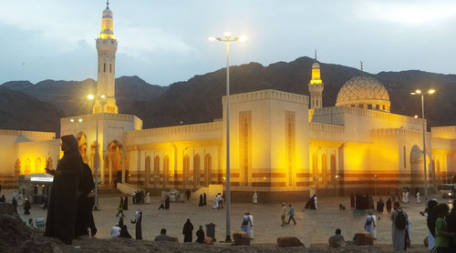 Book Umrah Packages from California Umrah Travel Agency Crowne Travels..jpg