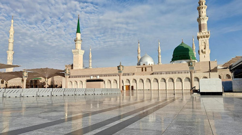 Book Umrah Packages from Florida Umrah Travel Agency Crowne Travels..jpg
