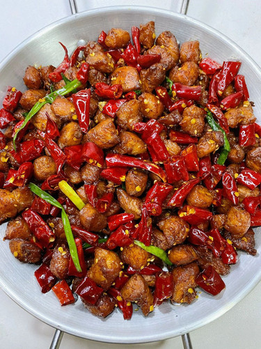 辣子鸡丁.jpg