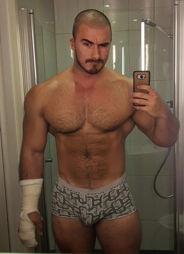 tumblr oxv19fDigh1s58qnto1 1280.jpg