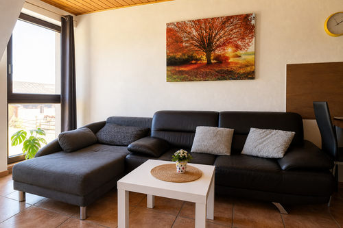 05 Wohnbereich Sofa.png