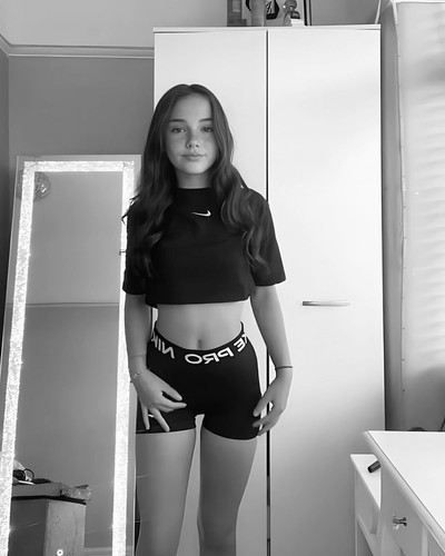 8748.jpg