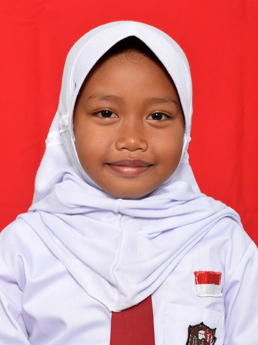 3183008825.jpg