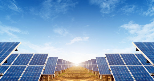 Multiple solar panels, pollution-free green energy base..jpg