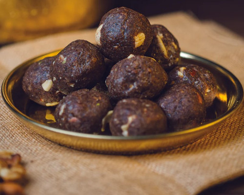 Where Can I Buy Fresh Ragi Laddu Online in India?.jpg