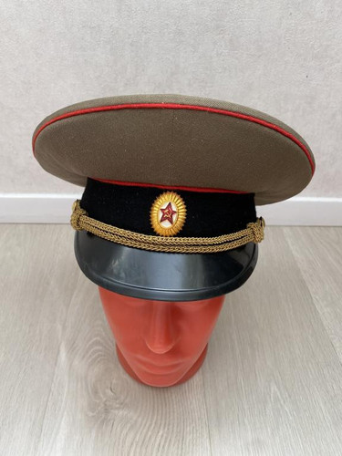 furazhka dlja oficerov v sovetskoj armii v sssr novaja razmer 56 alma ata.jpg