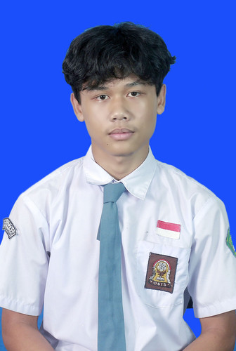 azmi.jpg