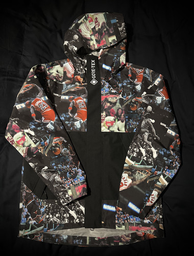 Jordan Goretex Jacket 1.jpg