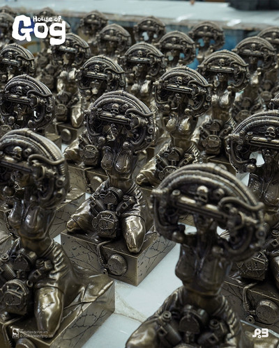 The Oracle bronze statue The art of Pascal Blanché x House of Gog PRODUCTION 1080 x 1350 009 FINAL.jpg