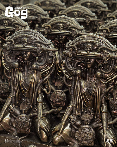 The Oracle bronze statue The art of Pascal Blanché x House of Gog PRODUCTION 1080 x 1350 006 FINAL.jpg