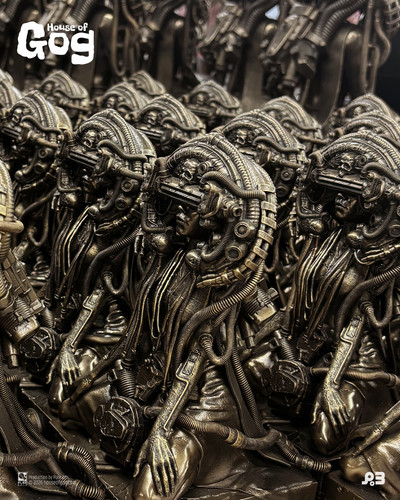 The Oracle bronze statue The art of Pascal Blanché x House of Gog PRODUCTION 1080 x 1350 005 FINAL.jpg