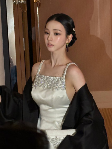 a5ac8d3a9efe044ce15910d556464112.jpg