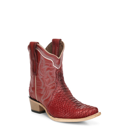L8115 boot MO.jpg