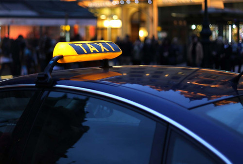 Lulworth Taxi (Garrison Cars).jpg